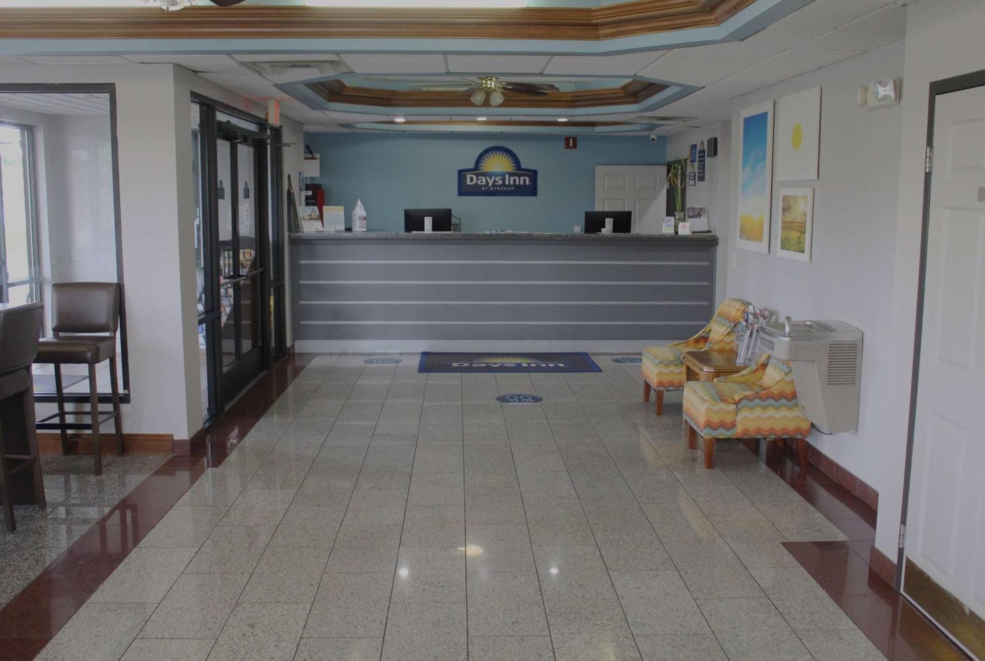 Days Inn By Wyndham Франклин Экстерьер фото